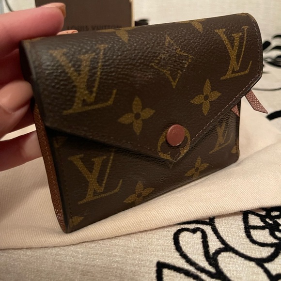 LV Victorians wallet - Picture 2 of 8